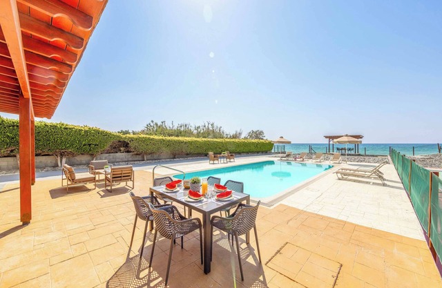 Villa Thalassa - Drei Schlafzimmer Villa, Schläft 6