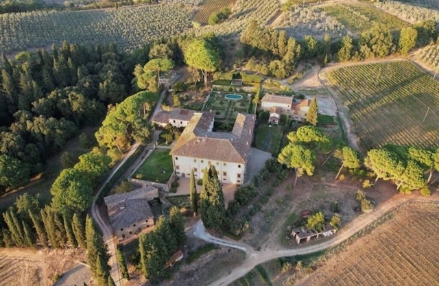Villa Tinaccio, I Tattoli, in the midst of Tuscan vineyards