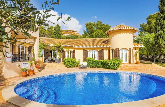 Villa Tinamar 29 - Drei Schlafzimmer Villa, Schläft 6
