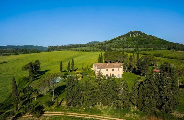 Villa Tolomei - Neun Schlafzimmer Villa, Schläft 18