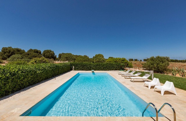 Villa Torre Guaceto con piscina by Wonderful Italy
