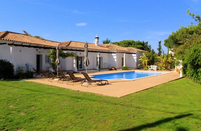 Exklusive Villa mit privatem Pool, ideal für Familien