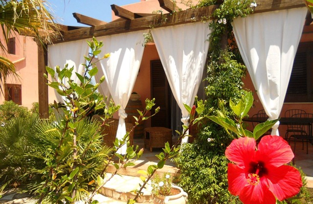 VILLA TRE ROSE - CENTRAL und ganz neu (6-8 Betten).