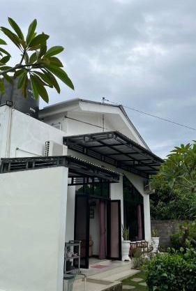 Villa Trisna Penarungan, Singaraja - Bali