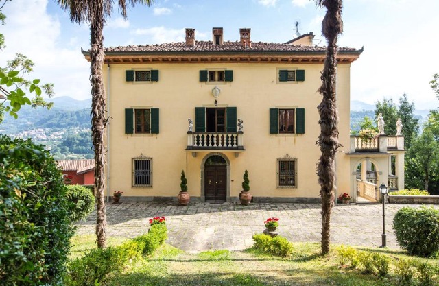 VILLA TURRI - Luxury Country & Padel Resort