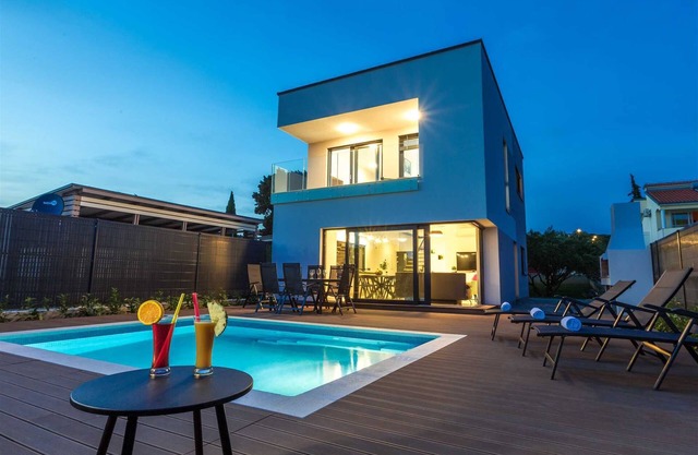 Villa Tuta mit beheiztem Pool