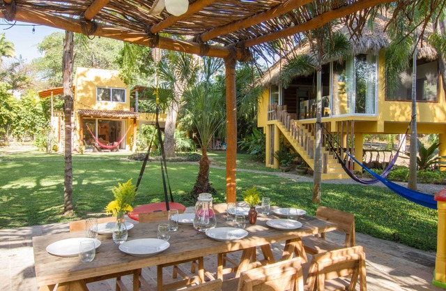 Villa Tutu mit Dschungel und Meerblick, 8.600 qm Gärten, Schlaf 12