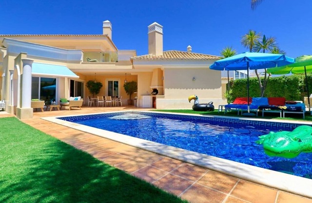 Villa Vale Do Lobo 176 - Villa mit 4 Schlafzimmern - Toller Poolbereich - WiFi und Klimaanlage