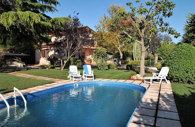 Villa schöner Garten und privates Schwimmbad 9 km von Sperlonga