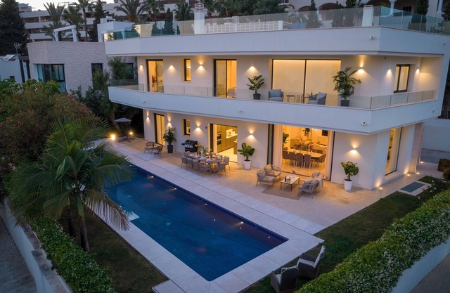Villa Velazquez Golden Mile