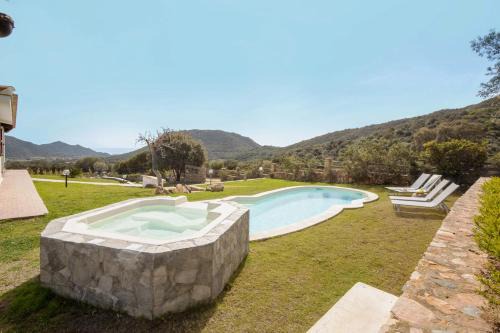Villa Vesta - Villa Rurale con piscina, giardino e vista mare