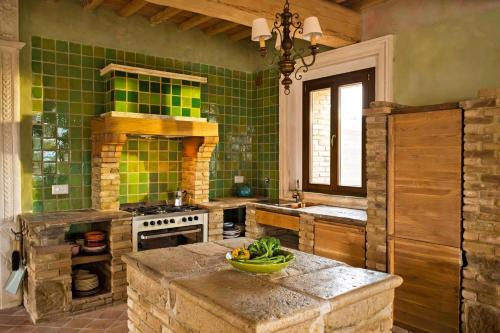 Appartement in Volterra mit Terrasse, Garten und gemeinschaftlichem Pool