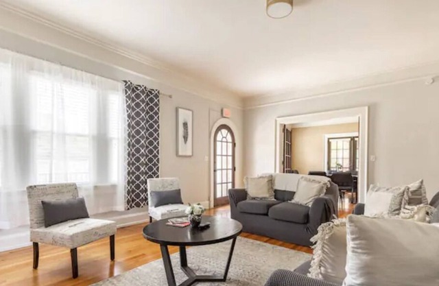Villa Victoria|Main Street|DWTN|Family-friendly