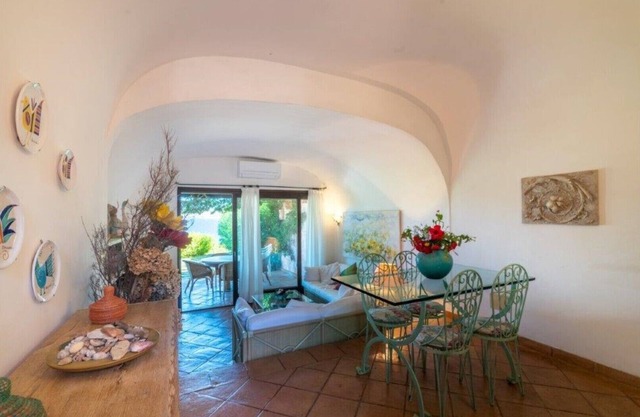 Villa 'Villa Baia - Porto Rafael' mit Meerblick, privater Terrasse und Klimaanlage