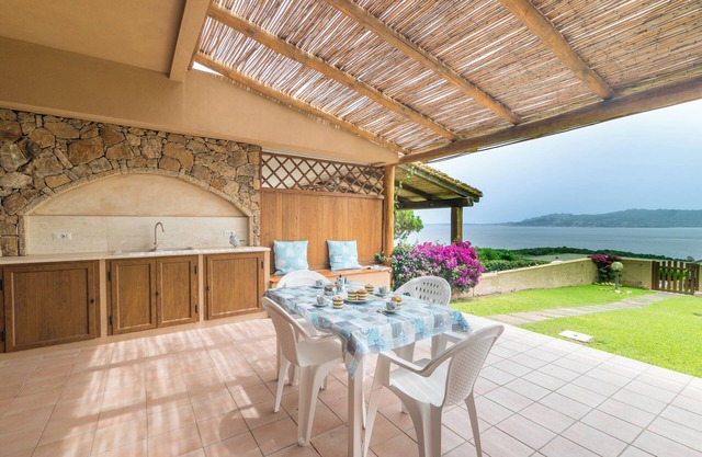 Villa 'Viletta Stupenda Vista Mare-317' mit Meerblick, privater Terrasse und Klimaanlage