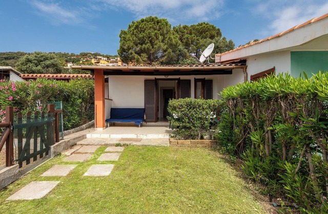 Villa 'Villetta Teresa' mit Meerblick, Privatem Garten, Terrasse und Klimaanlage