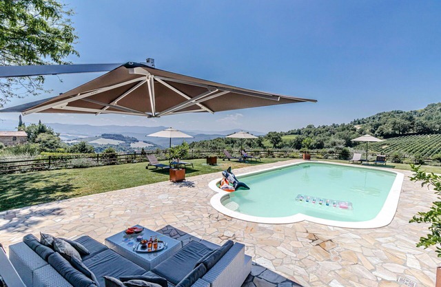 Villa in Montecatini Val Di Cecina mit 5 Schlafzimmern 12 Schlafplätzen