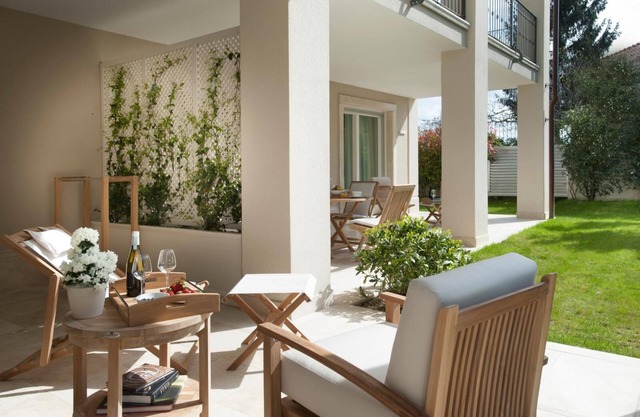 Villa Vitae - Luxury apartments - App.to Napoleone - three room apartments with panoramic terrace and garden
