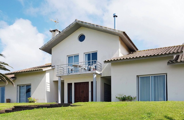 Villa 'Vivenda Do Monte' mit Meerblick, Gemeinschaftsgarten und WLAN