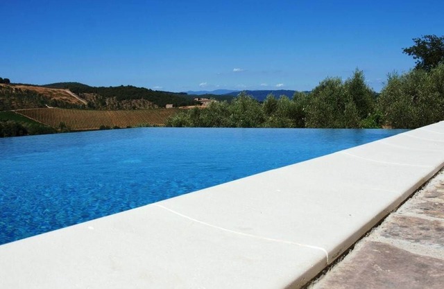 Villa W/Infinty Pool Villa in the Heart of Chianti