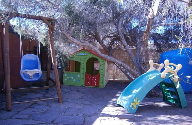 Villa mit KINDERBEREICH, Garten und Terrasse mit Meerblick in 300m. vom Strand entfernt