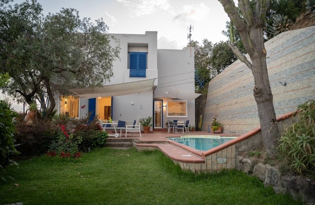 Villa mit Pool und herrlichem Blick in Vietri sul Mare