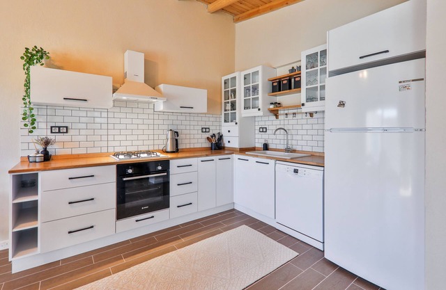 Villa w Pool, Garden 10 min to Beach in Kas