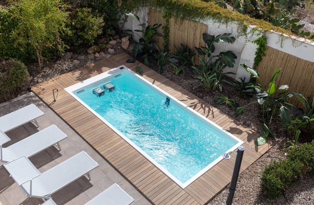 Villa "Water Run" mit Meerblick, privatem Pool und WLAN