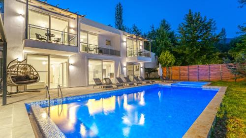 Villa White Stone