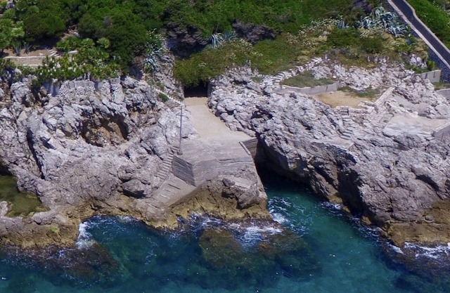 Villa mit Zugang zum Meer der Punta Rossa Klippe