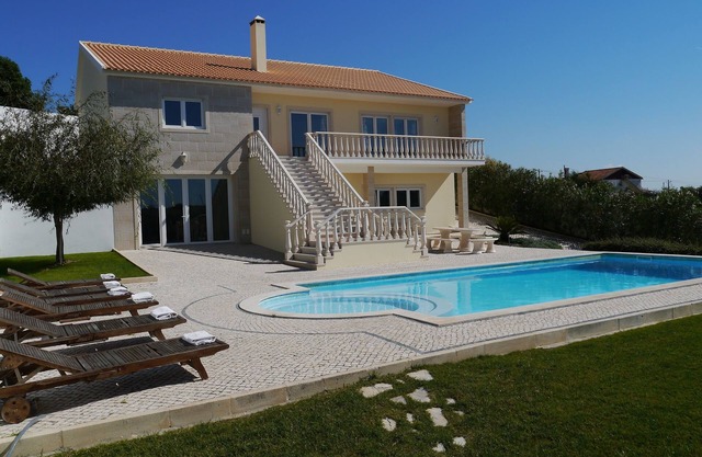 Villa mit beheiztem privatem Pool und WiFi