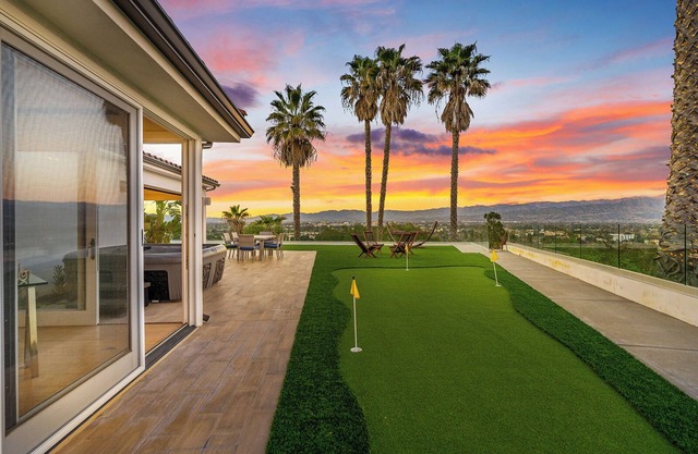 Villa with Incredible views!