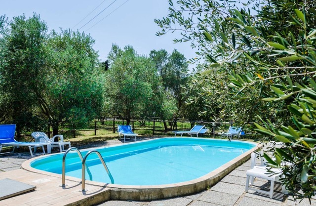 Villa with private pool and garden