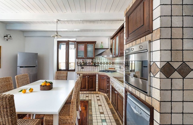 Villa with private pool near Noto, Sicily
