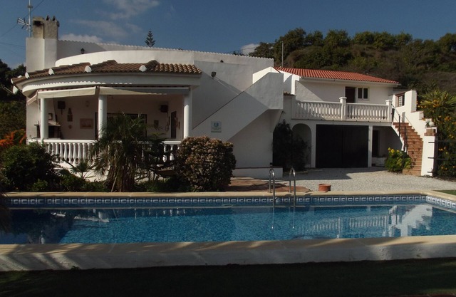 Villa mit großem Pool für 8 Personen, toller Ausblick ,AC in den Schlafzimmern