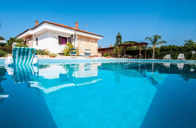Villa mit Pool in Apulien für 8 Personen