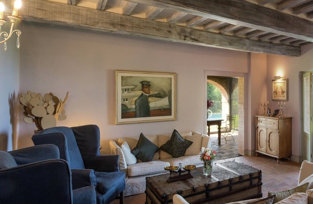 Ritzy Villa auf einem Weingut mit Pool