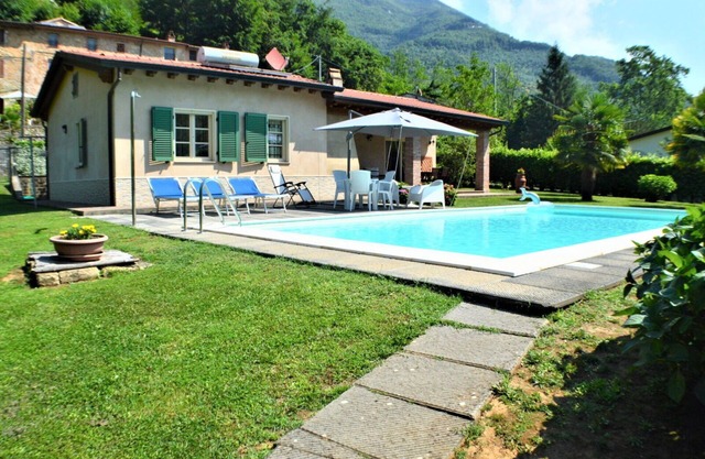 Villa mit Pool in Camaiore