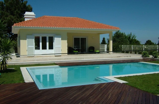 Villa mit Pool in der Nähe von Strände