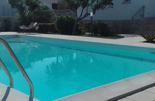 Villa mit Pool in Strandnähe
