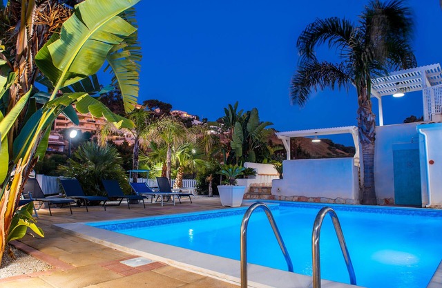 Villa mit Pool schläft 10 150 Meter vom Strand entfernt Mietwagen wifi oder