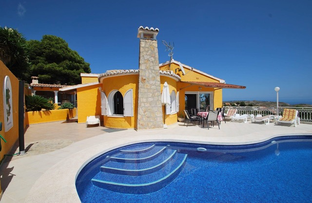 Villa mit privatem Pool und Sommerküche, super Meerblick, Internet, Klimaanlage