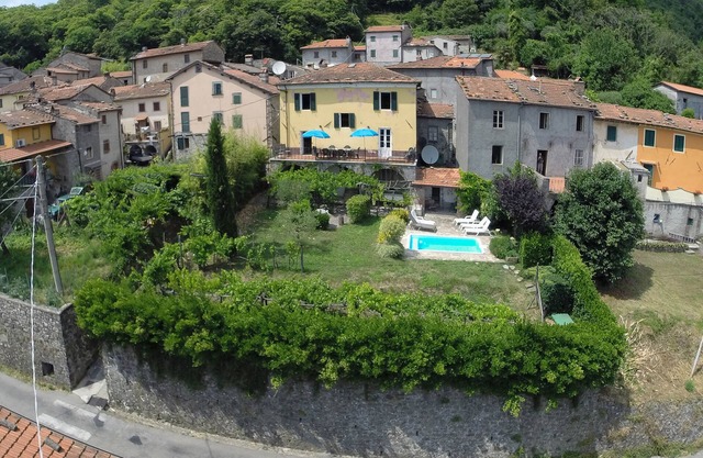 Villa mit eigenem Pool, komfortable Schlafplätze für bis zu 8 Personen