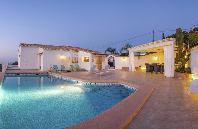 VILLA MIT PRIVATEM POOL, SCHÖNE ANSICHTEN !!!