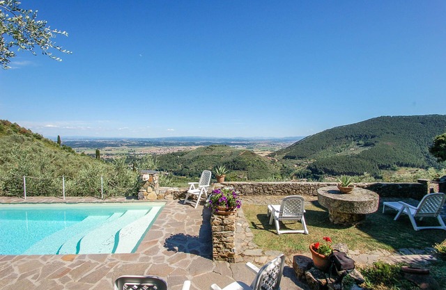 Freistehende Villa mit privatem Pool 35km von Pisa und Meer. Panoramablick!!!