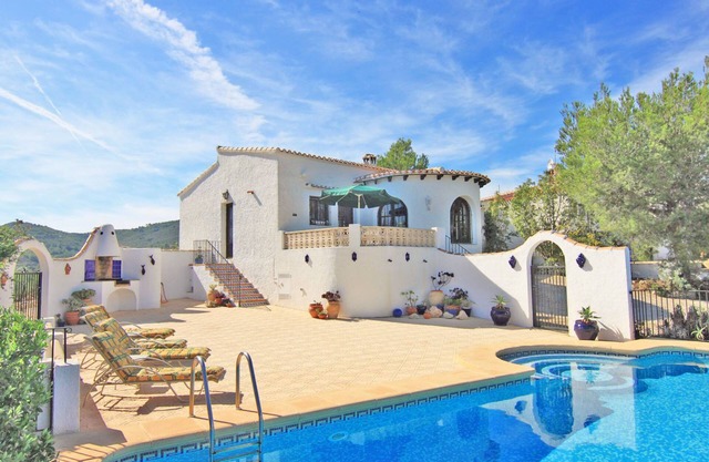 Villa mit privatem Pool und fantastischem Blick auf Montgo und Javea