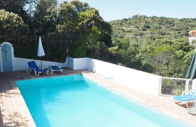 Villa mit eigenem Pool und herrlichem Blick auf das Land