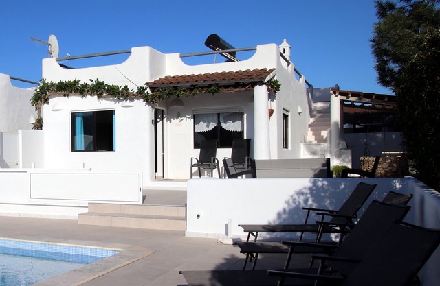 Villa mit privatem Pool und kostenfreiem WLAN