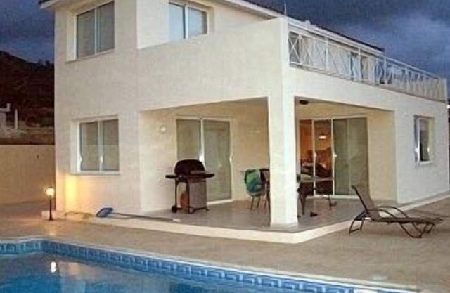 Villa mit privatem Pool, herrlichem Meerblick und spektakulären Sonnenuntergängen