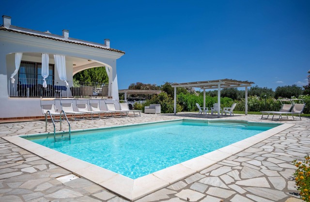 Komfortable Villa mit privatem Pool, nahe dem Meer, Alghero, Sardinien